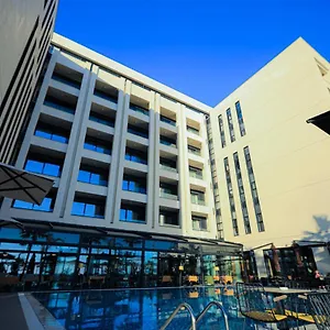 Royal G And ***** Durrës